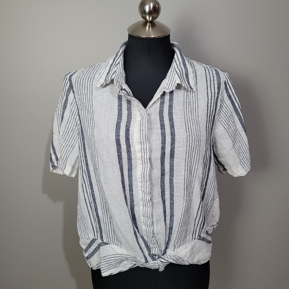 Core life linen stripe shirt twist front shirt